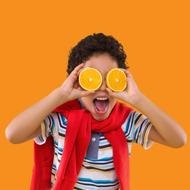 boy with oranges_750